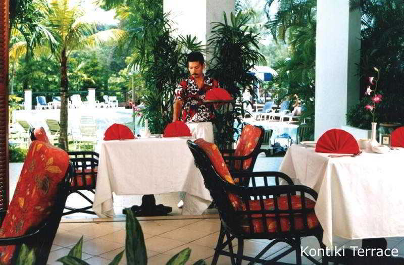 Doubletree Resort By Hilton Hotel Penang Batu Ferringhi Restauracja zdjęcie